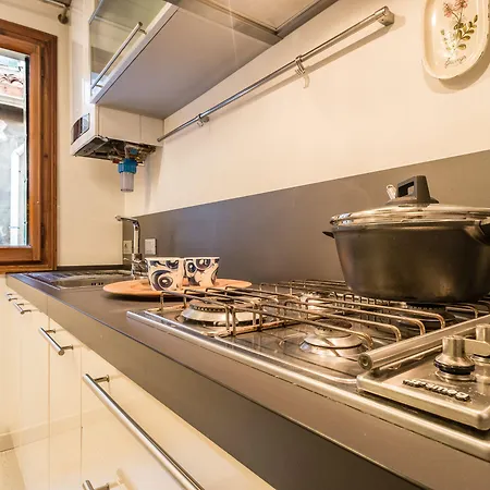 Lejlighed San Polo 2140 In The Heart Of *