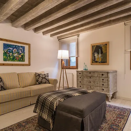 Lejlighed San Polo 2140 In The Heart Of Venedig