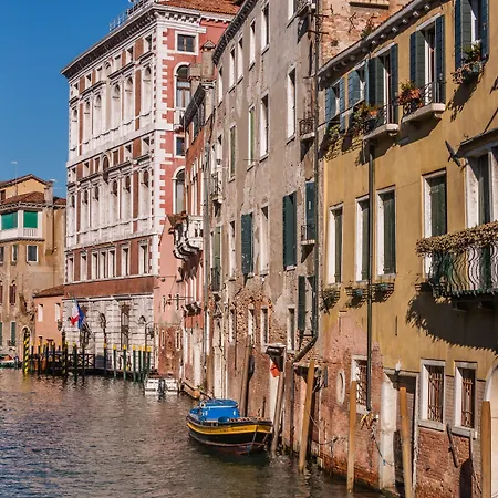 Lejlighed San Polo 2140 In The Heart Of *