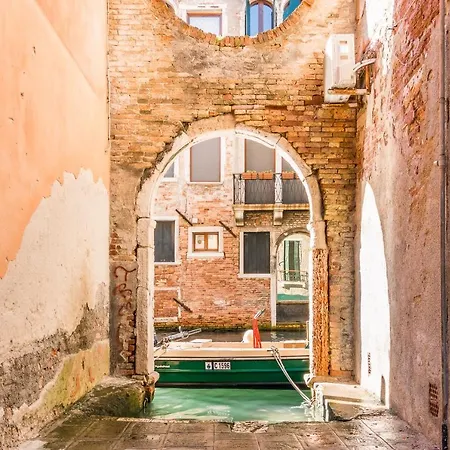 Appartamento San Polo 2140 In The Heart Of