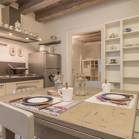 Lejlighed San Polo 2140 In The Heart Of